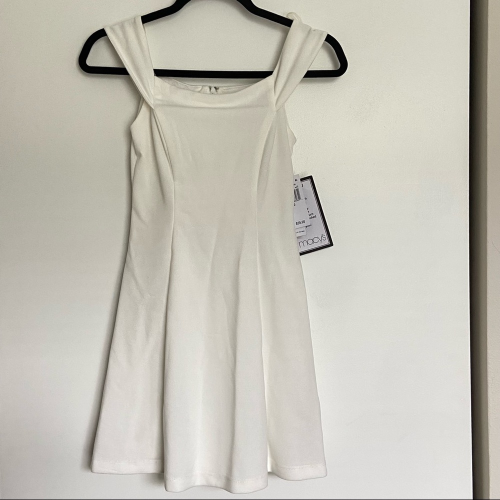 Teeze Me Fit & Flare Juniors Sleeveless Mini Dress White Size 0